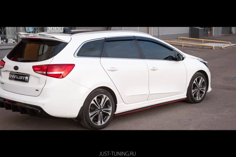 Обвес для Kia Ceed SW 2015