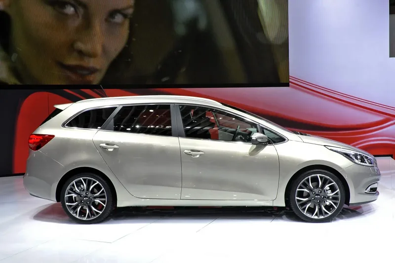 Kia Ceed 2022 универсал