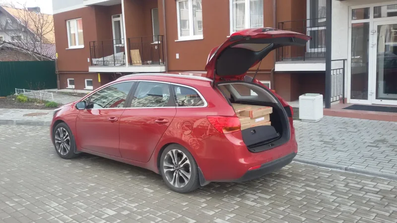 Kia Ceed SW 1 Tuning Red