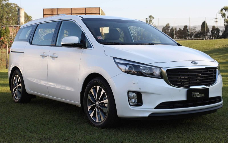 Новый Kia Carnival
