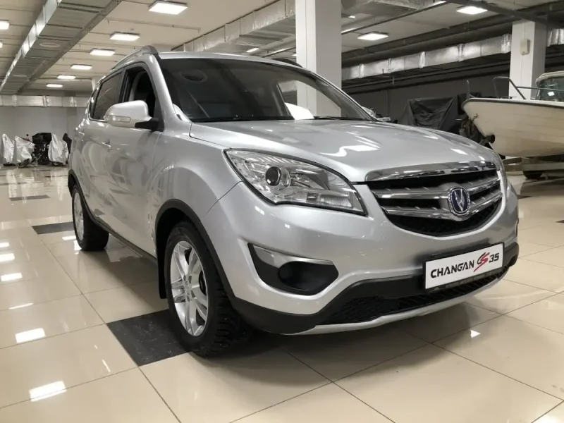 Кроссовер Чанган 580
