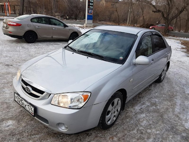 Kia Cerato 2006 хэтчбек