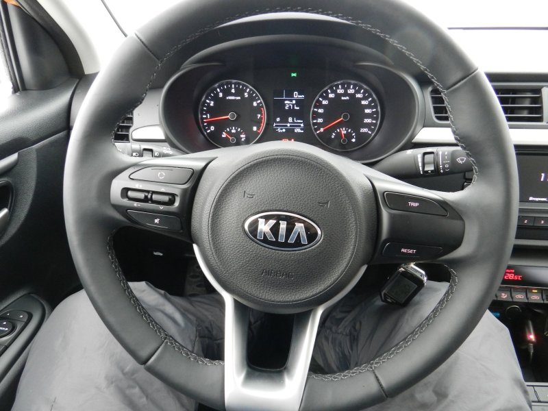 Kia Rio 5 руль