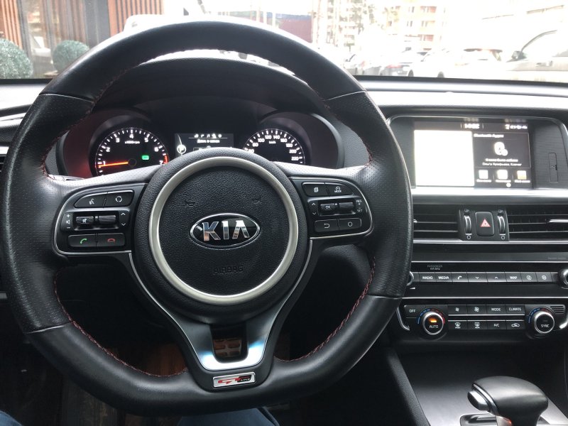 Kia Optima 2011 Interior
