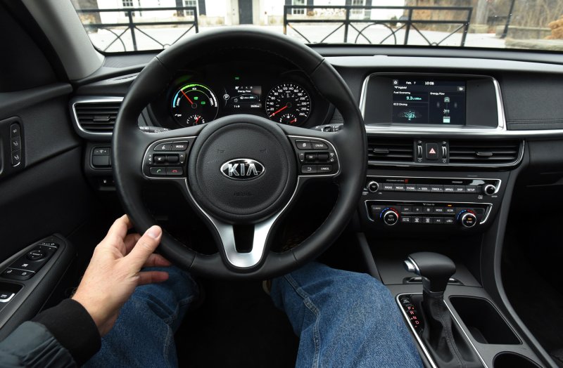 Руль Kia k5 gt
