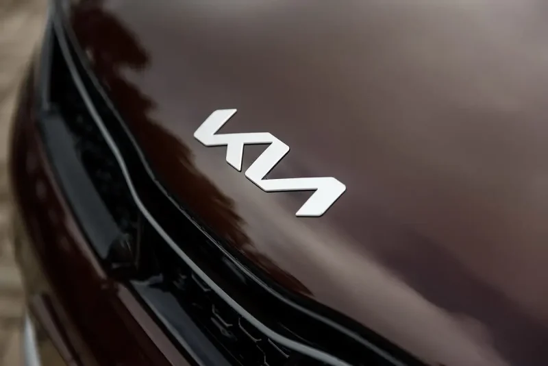 Kia значок новый