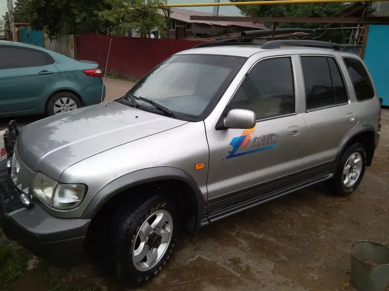 Kia Sportage 2.0 МТ 2005