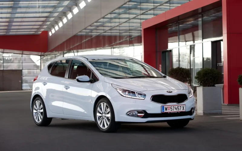 Kia Ceed седан 2012