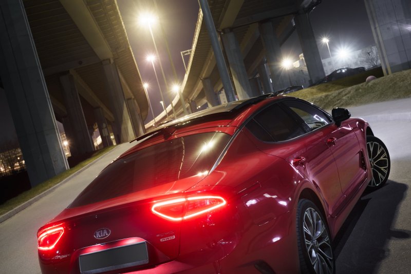Kia Stinger задние фонари 2020