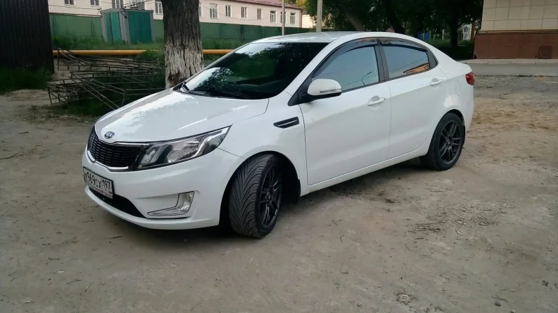 Kia Rio 2015 диски r16 черные