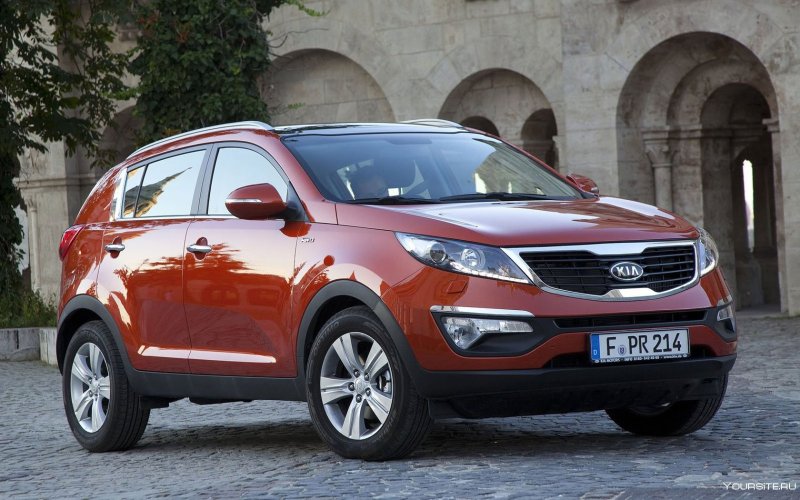 Kia Sportage 2010 красный