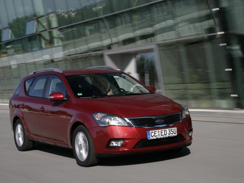 Kia Ceed 2010 универсал 2010 года