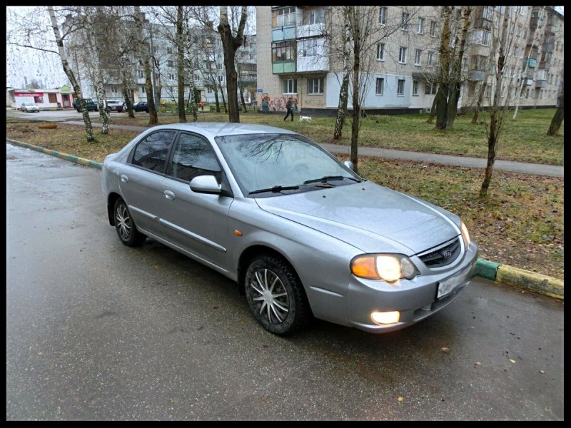 Kia Shuma II 2004
