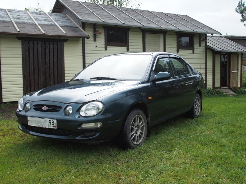 Kia Shuma 1