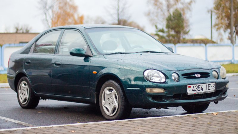 Kia Shuma 2000 год