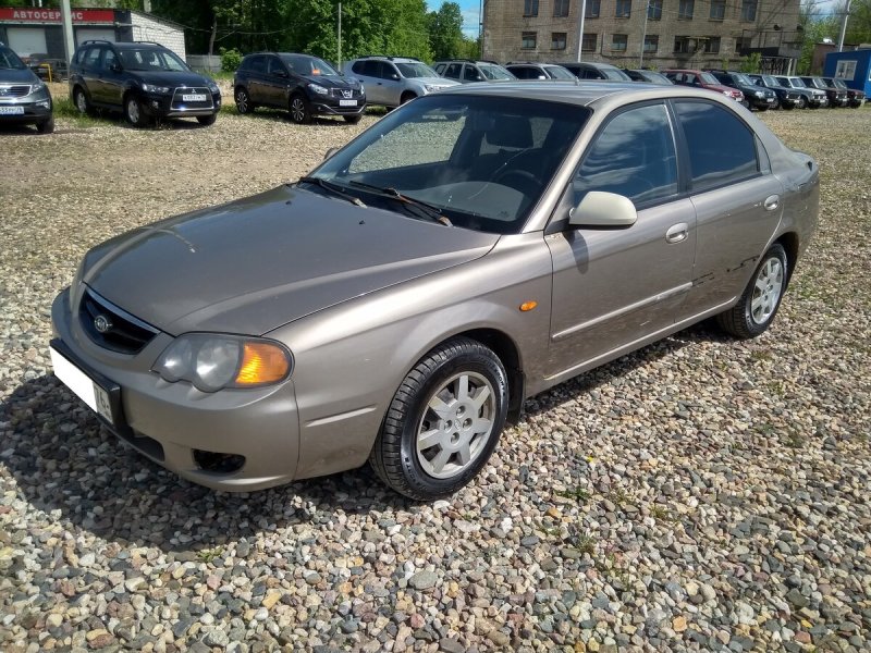 Kia Shuma II