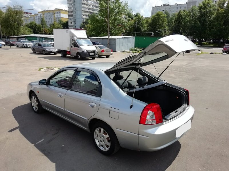 Kia Shuma 2