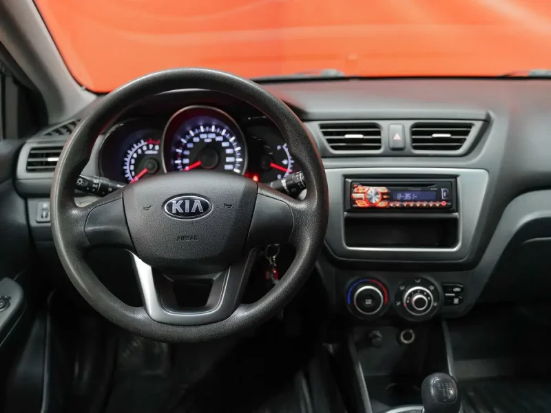 Kia Rio 2022 Базовая