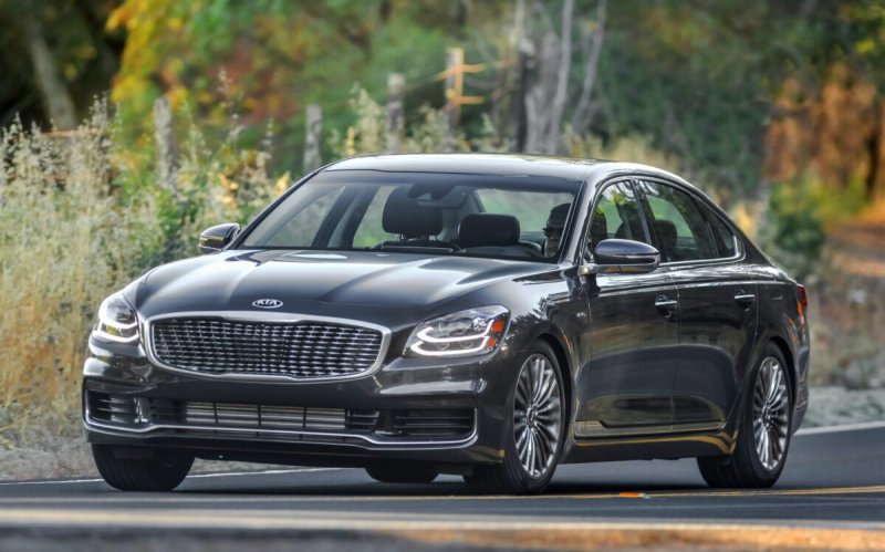 Kia k900 2021