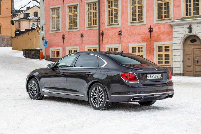 Kia k900 2021