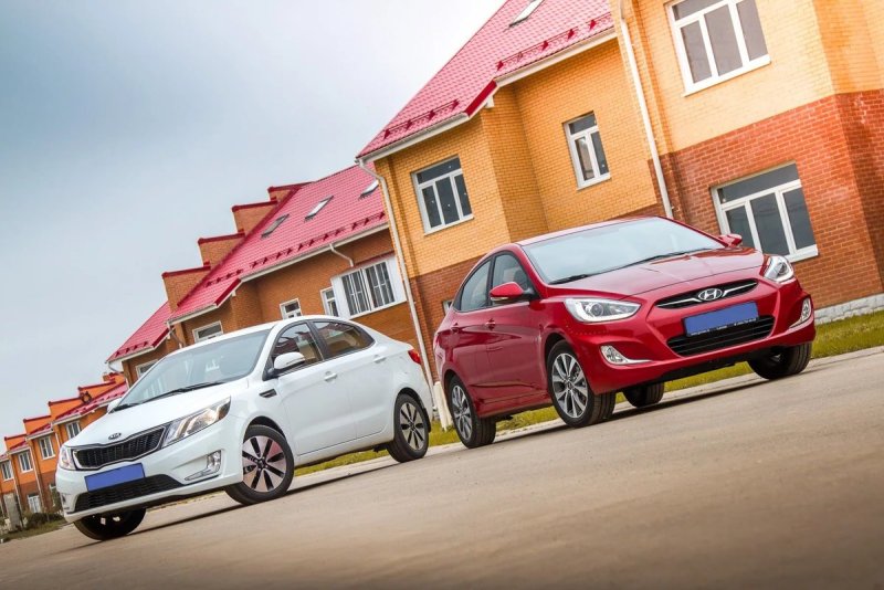 Kia Rio vs Hyundai Solaris 2017