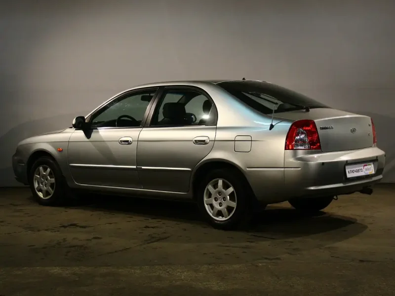 Kia Shuma 2
