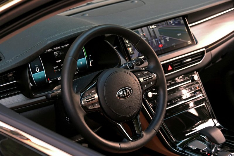 Kia Каденза 2020