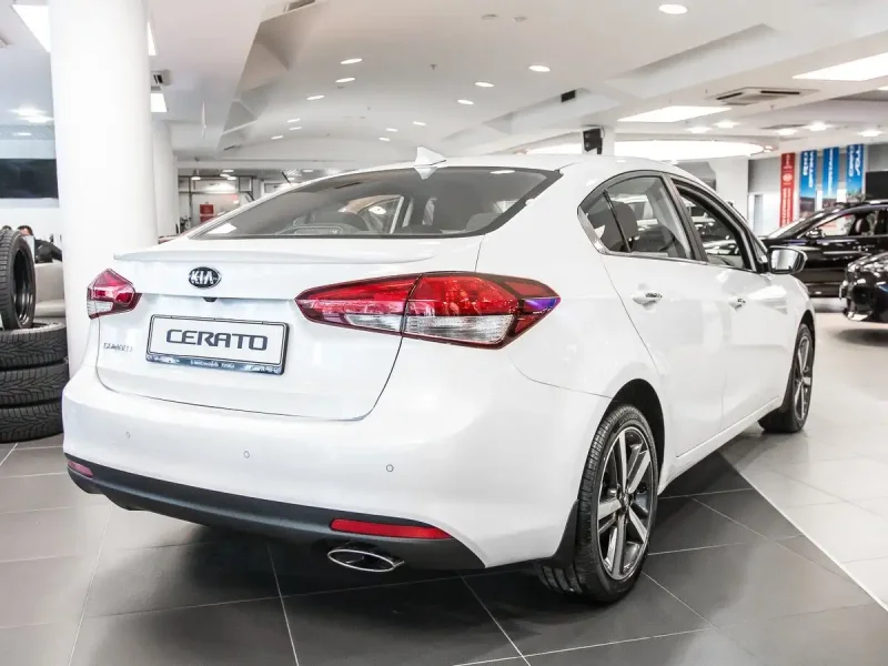Kia Cerato 2018 белый