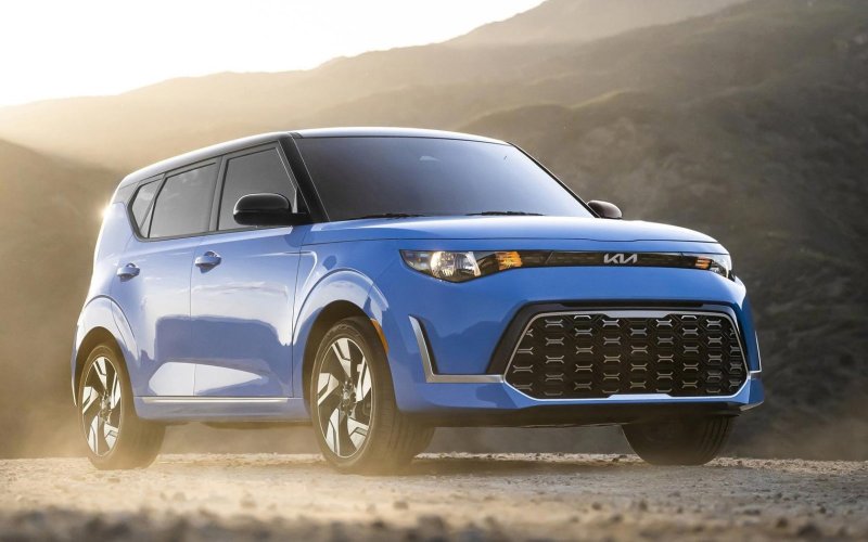 Kia Soul Premium + 2.0 at