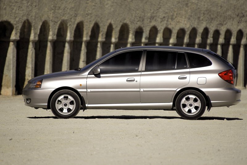 Kia Rio 2004 хэтчбек
