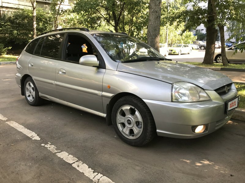 Kia Rio 1.5 2004 универсал