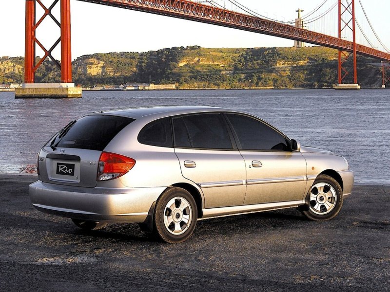 Kia Rio 2003 хэтчбек
