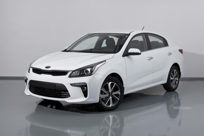 Kia Rio 2020 сзади