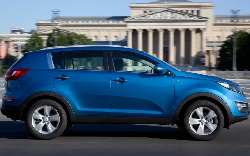 Kia Sportage синий