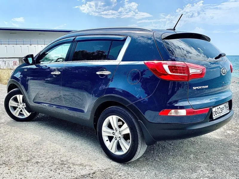 Kia Sportage синий