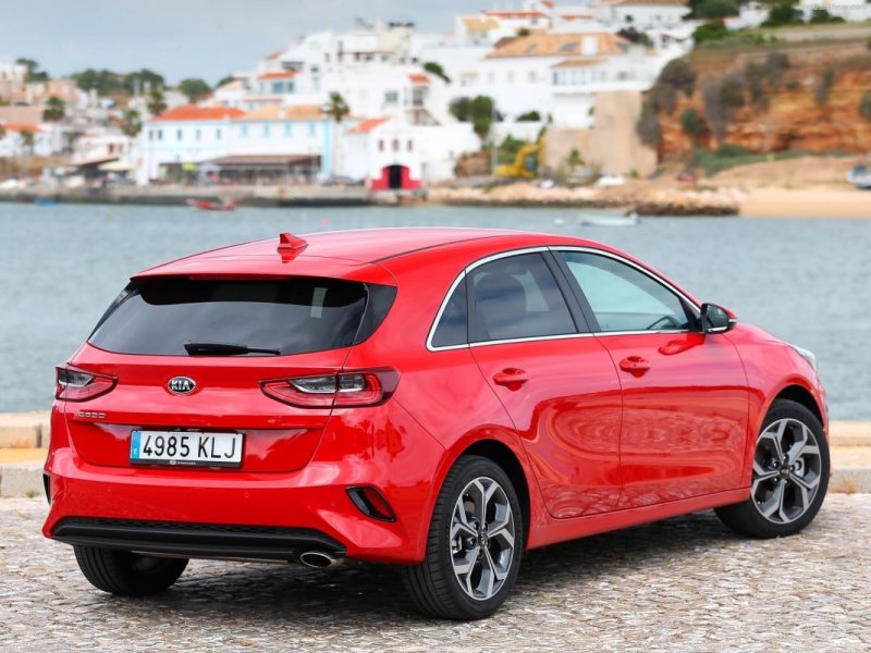 Kia Ceed 2019 хэтчбек