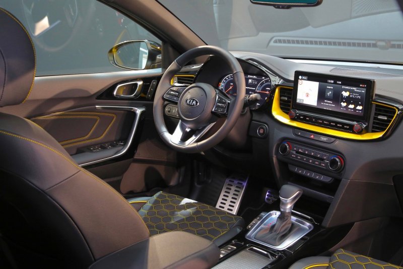 Киа Xceed 2020 салон