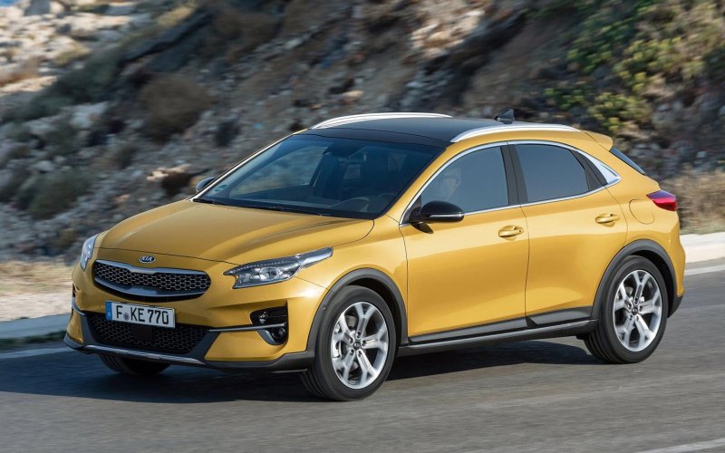 Kia x cee'd 2021
