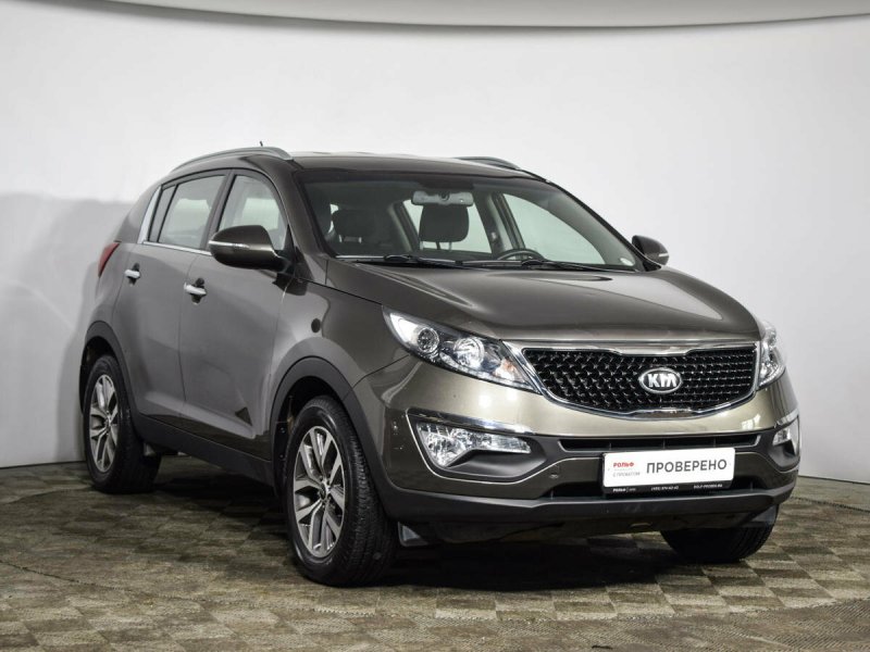 Серая Kia Sportage 2015