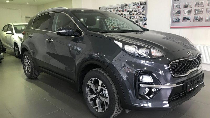 Kia Sportage 2022 серый