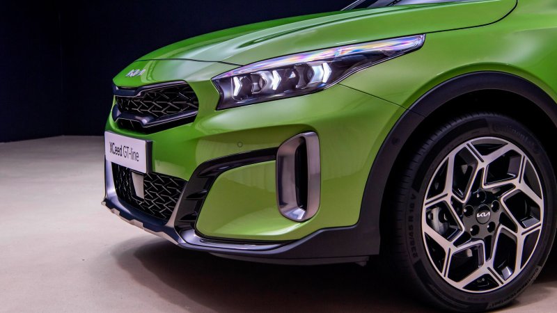 Kia x cee'd 2021