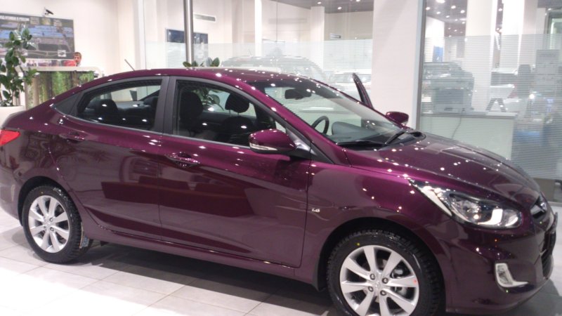 Hyundai Solaris 2014 фиолетовый