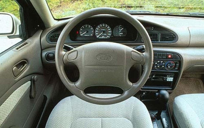 Kia Sephia 1