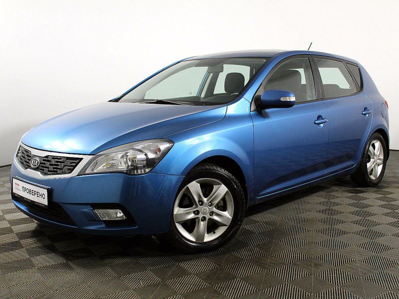 Kia Ceed 2010 хэтчбек