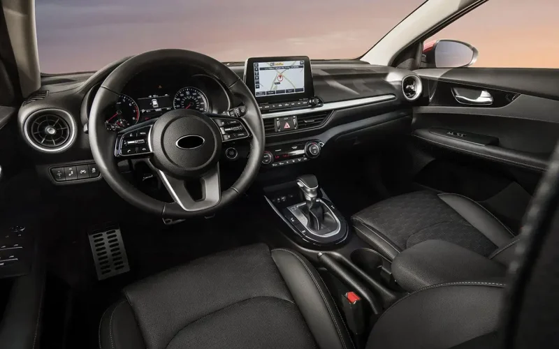 Kia Cerato 2019 салон