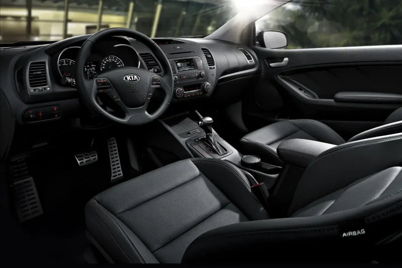 Kia Cerato 2021 салон