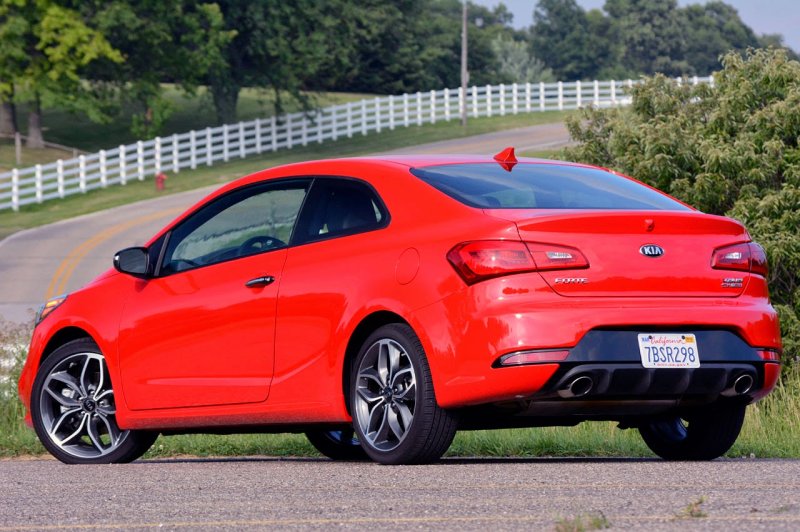Kia Forte купе