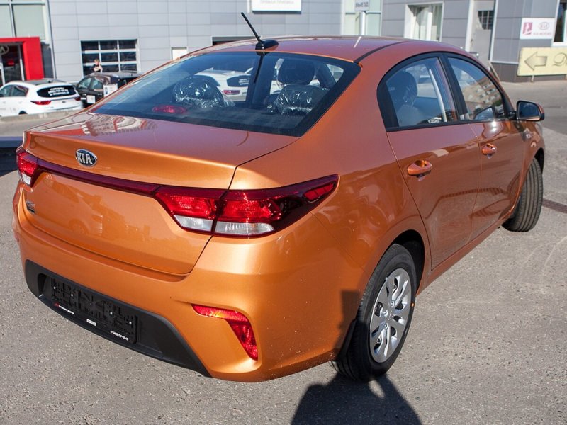 Kia Rio 4 оранжевые ходовые