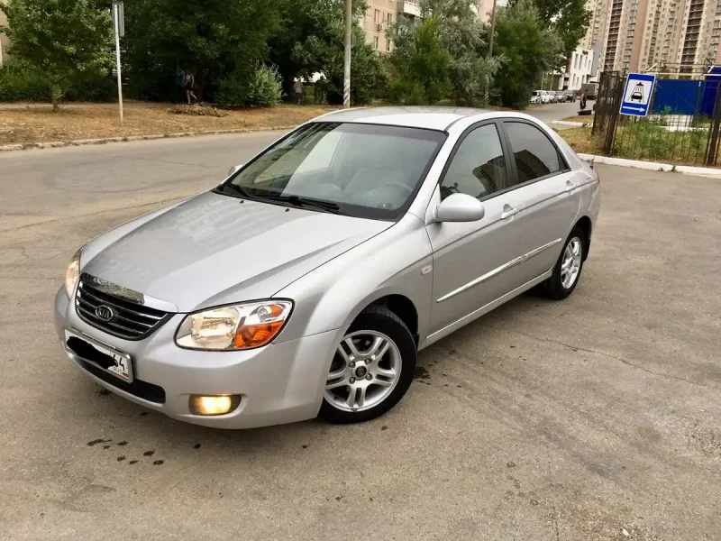 Kia Cerato 2007 седан