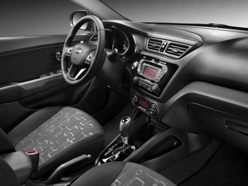 Kia Rio с369сс